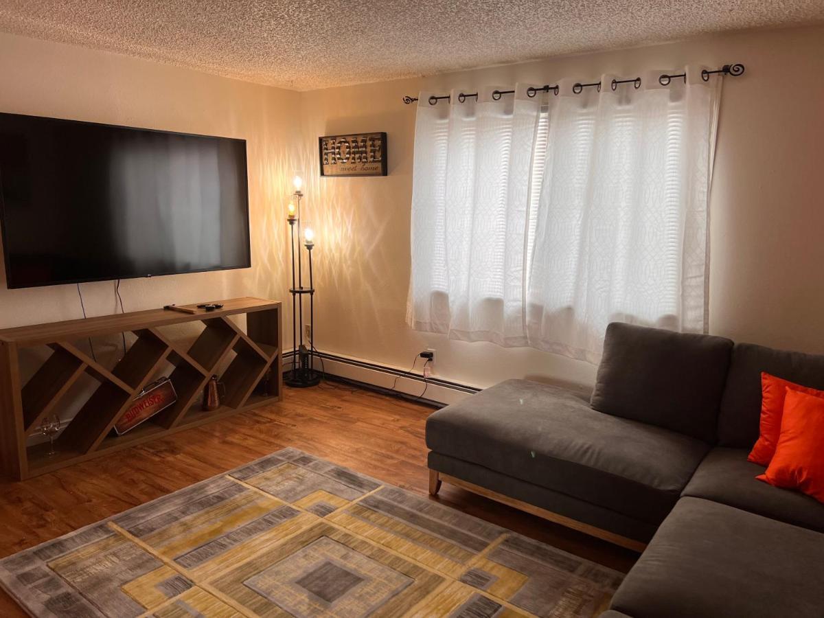 Lovely Two Bedroom, Minutes Away From Downtown Anchorage Eksteriør bilde